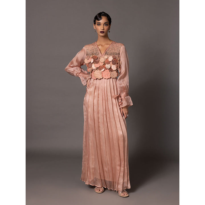 A Humming Way Mima Mounds Pink Gown