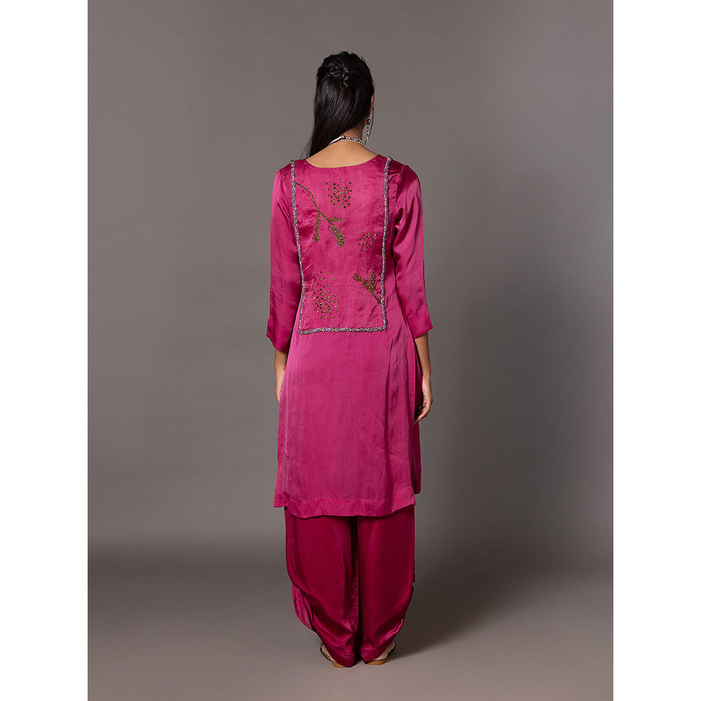 A Humming Way Iris Bird Kurta with Salwar (Set of 2)