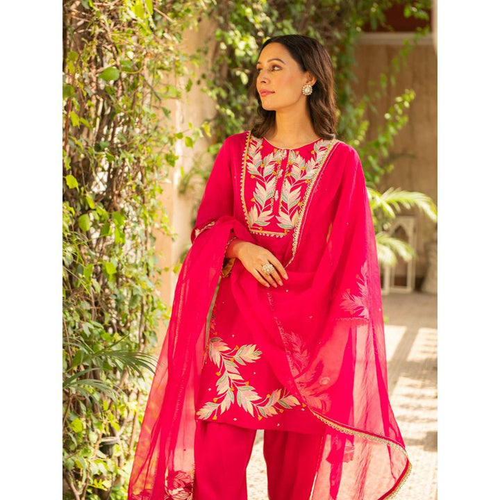 Ajiesh Oberoi Nazakat Rani Pink Kurta and Dhoti with Dupatta (Set of 3)