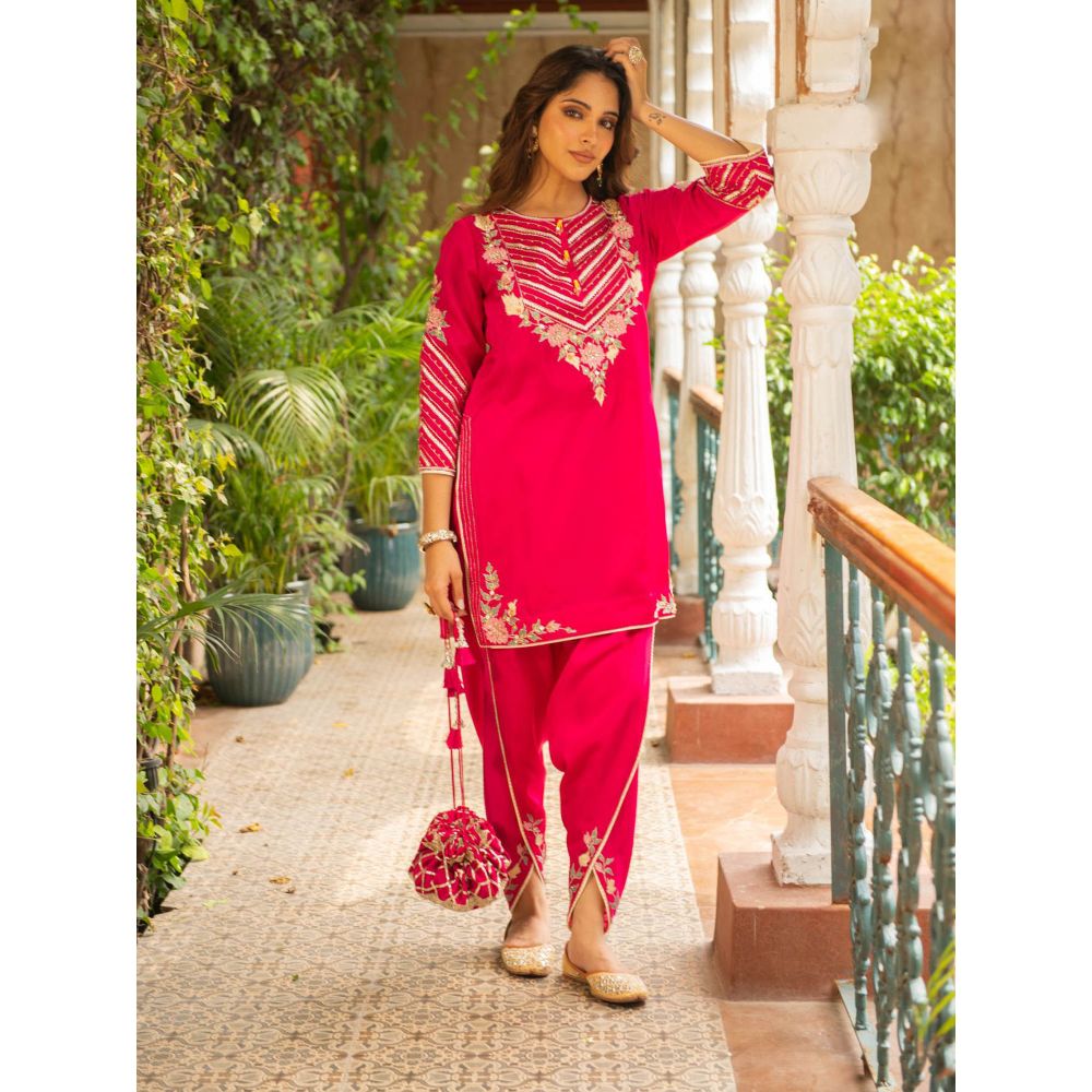 Ajiesh Oberoi Roop Rani Pink Kurta and Dhoti with Dupatta (Set of 3)