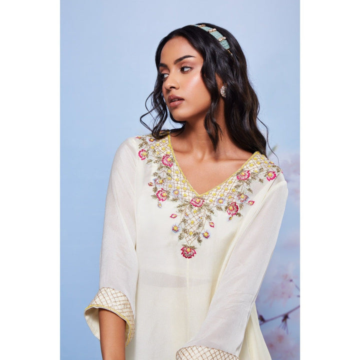 Ajiesh Oberoi Ivory Chanda Embroidered Kurti with Bustier and Palazzo (Set of 3)