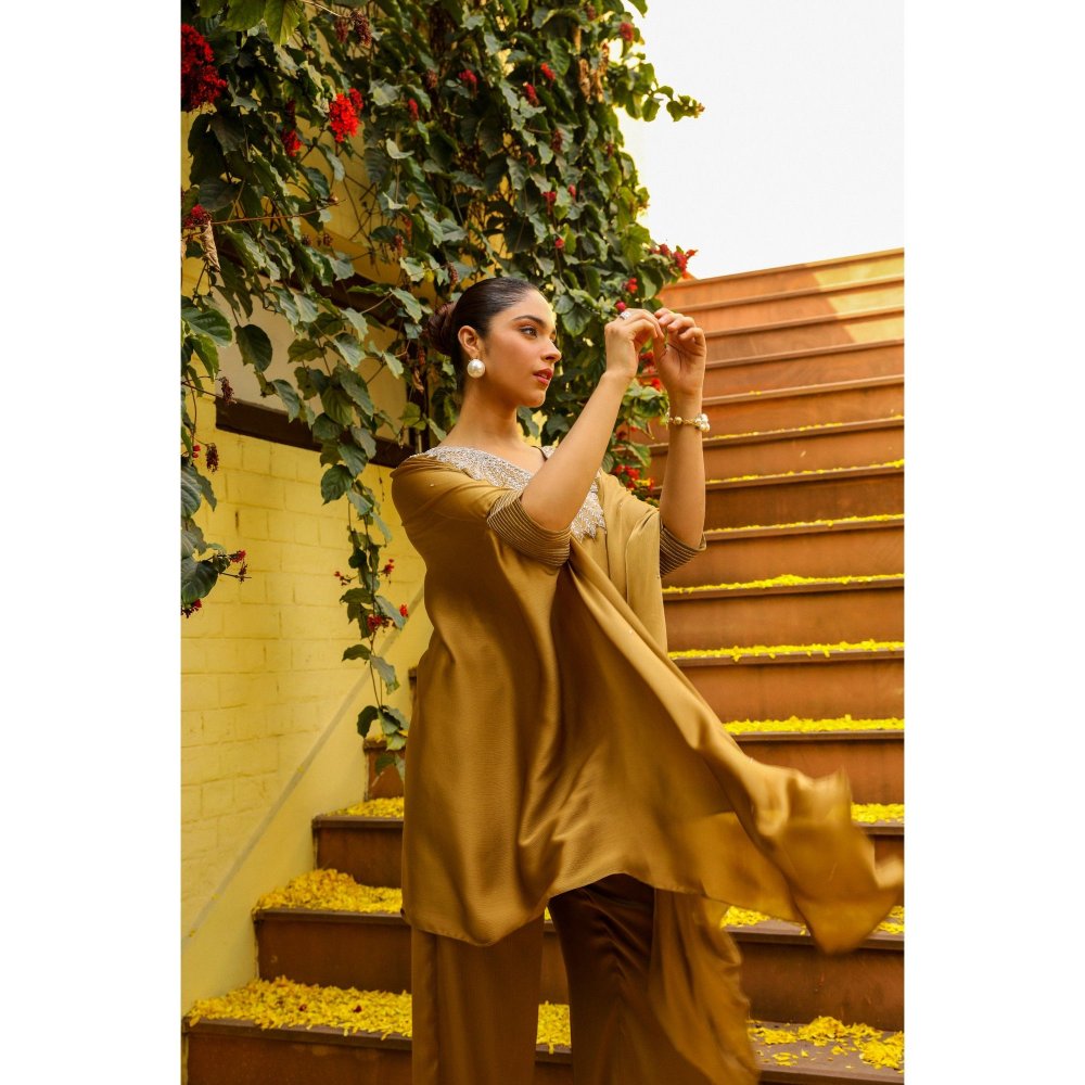 Ajiesh Oberoi Brown Gauri Kaftan with Palazzo (Set of 2)