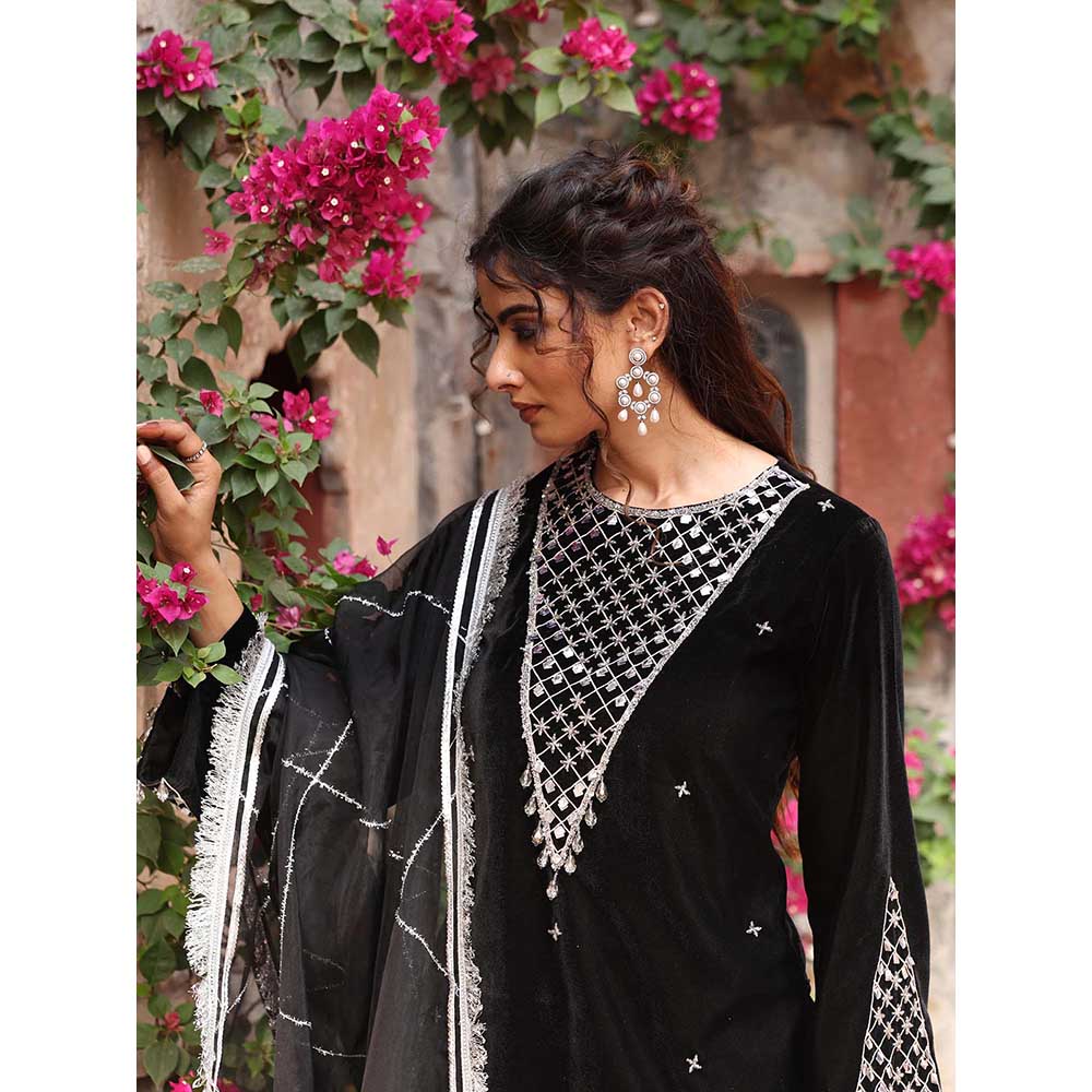 Ajiesh Oberoi Black Sharara with Kurta and Dupatta (Set of 3)