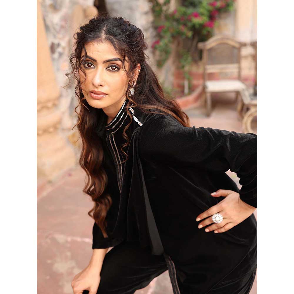 Ajiesh Oberoi Black Co-Ord (Set of 2)