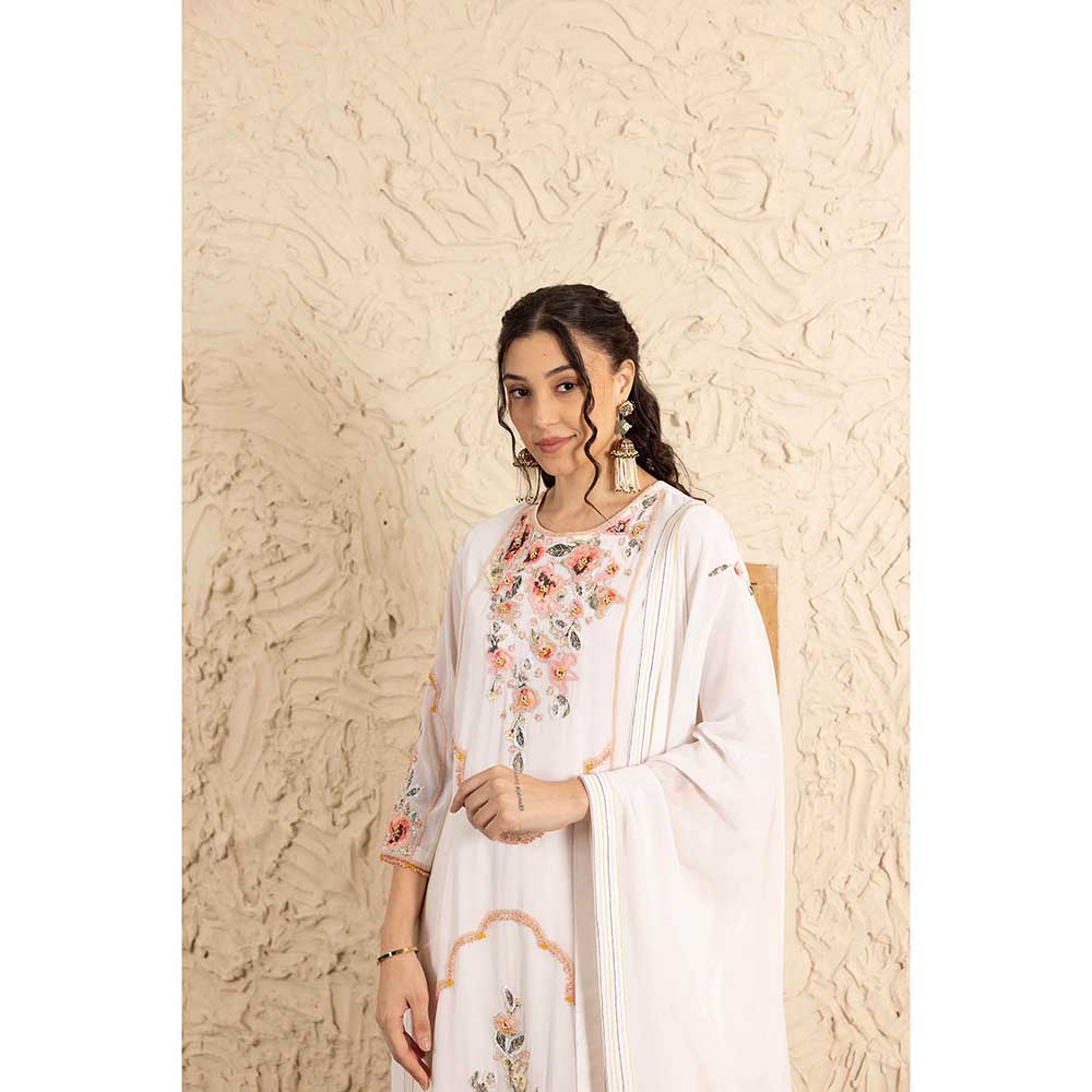 Ajiesh Oberoi Ivory Gunjan Kurta with Palazzo and Dupatta (Set of 3)