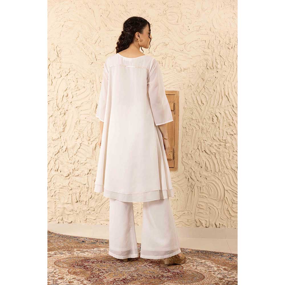 Ajiesh Oberoi Ivory Kiara Co-Ord (Set of 2)