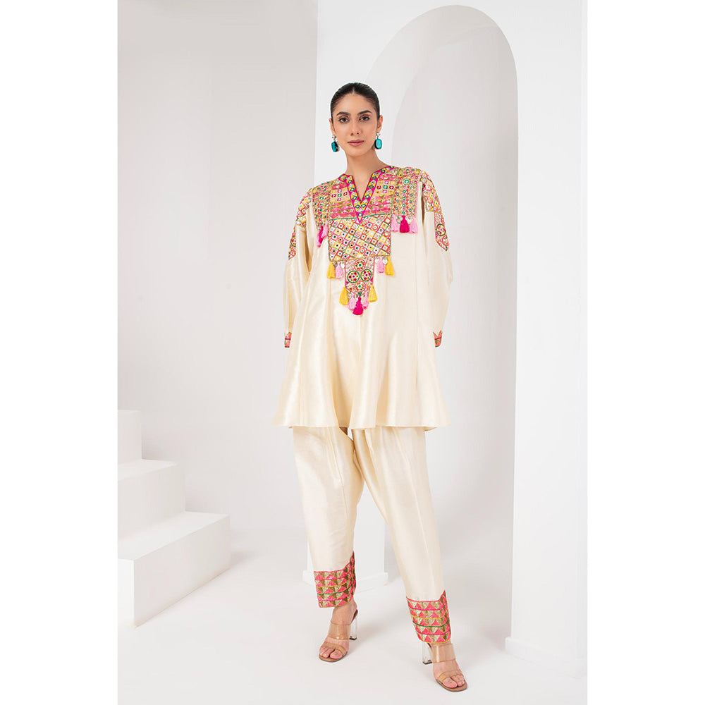 AKARA Women's Ivory Tassels Embellished Kurti with Pakistani Salwar (Set of 2)