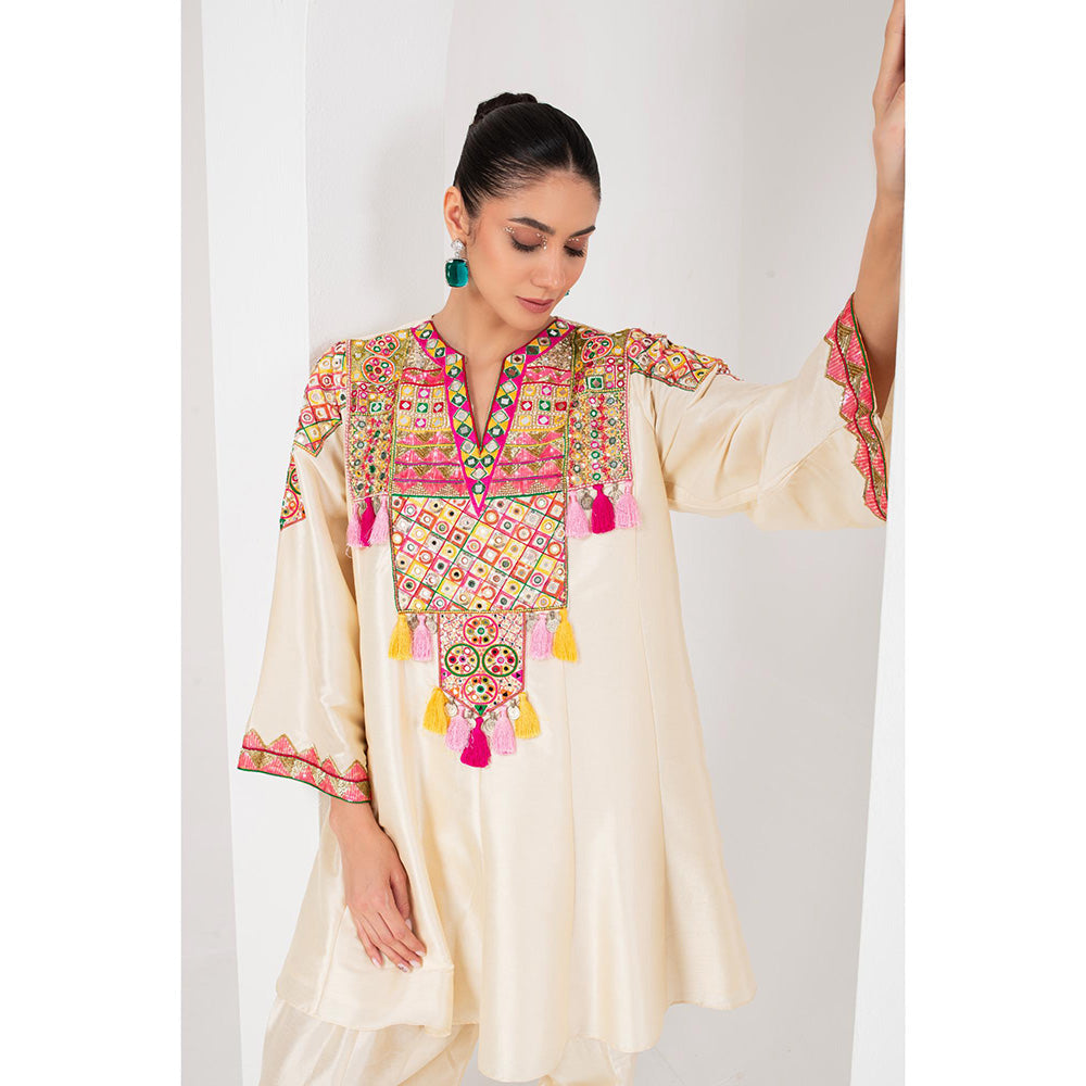 AKARA Women's Ivory Tassels Embellished Kurti with Pakistani Salwar (Set of 2)