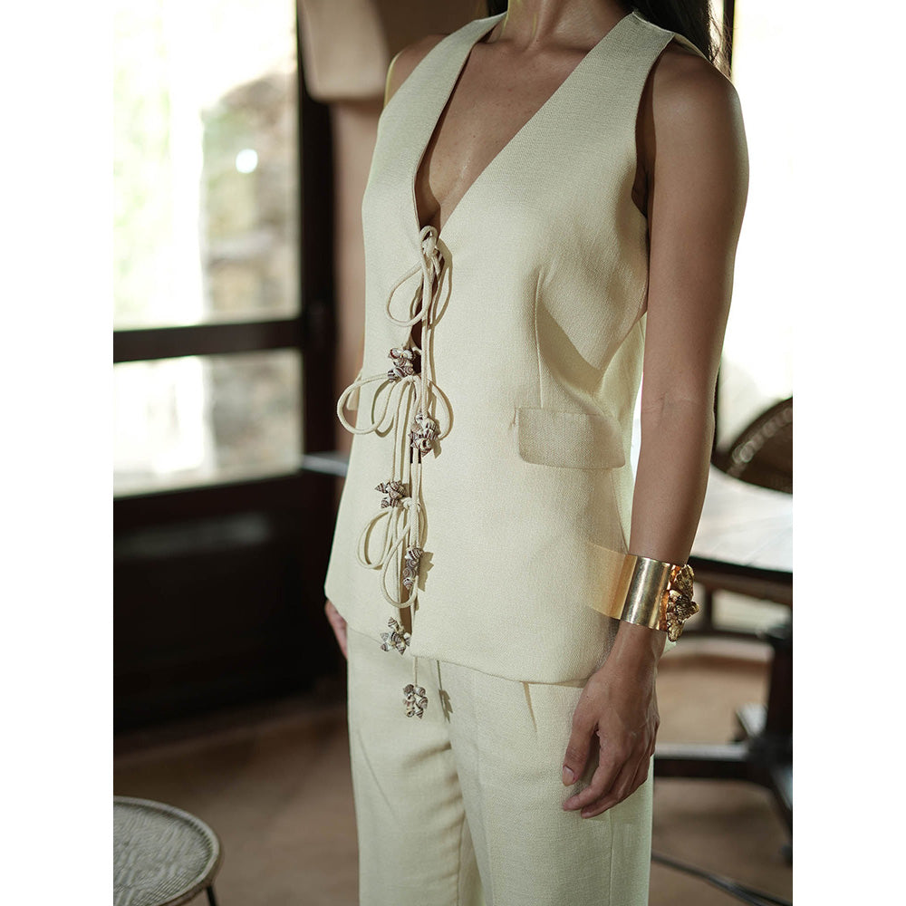 AKSH INDIA Camie Shell Cream Co-Ord Set