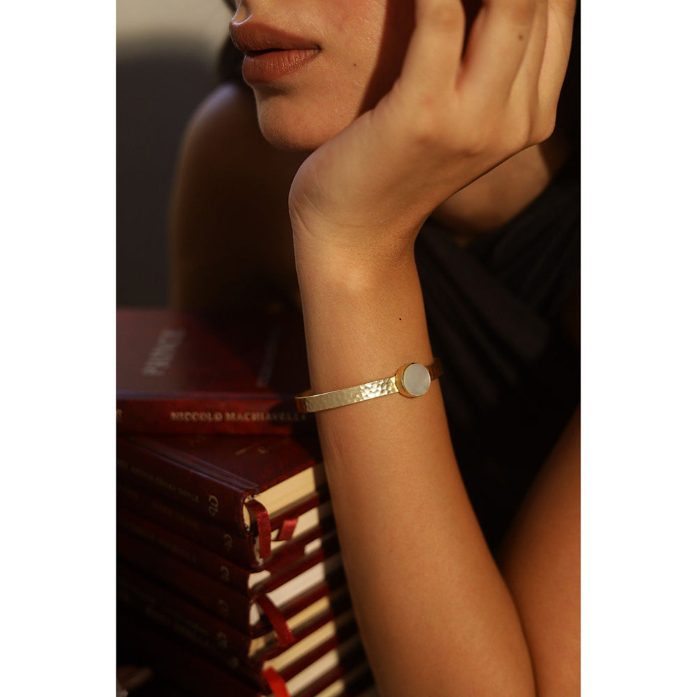 AlterEGO Molten Marble Detail Cuff