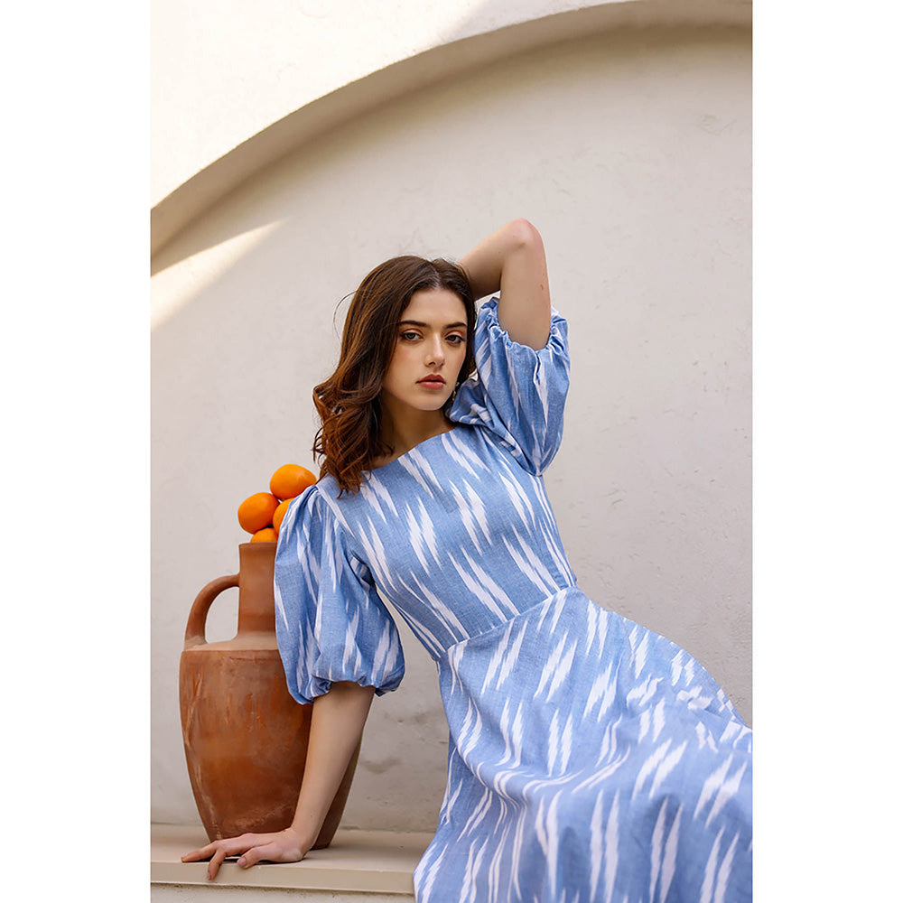 AlterEGO Blue Ansley Printed Weaved Back Tie-Up Midi Dress