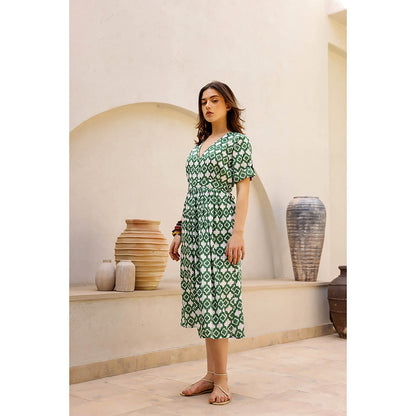 AlterEGO Green Printed Waist Tie-Up Midi Dress