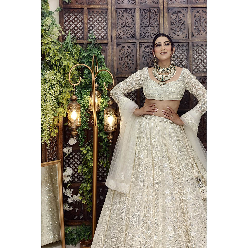 Amaltas Couture Kish Off White Modern Blouse with Lehenga and Dupatta (Set of 3)
