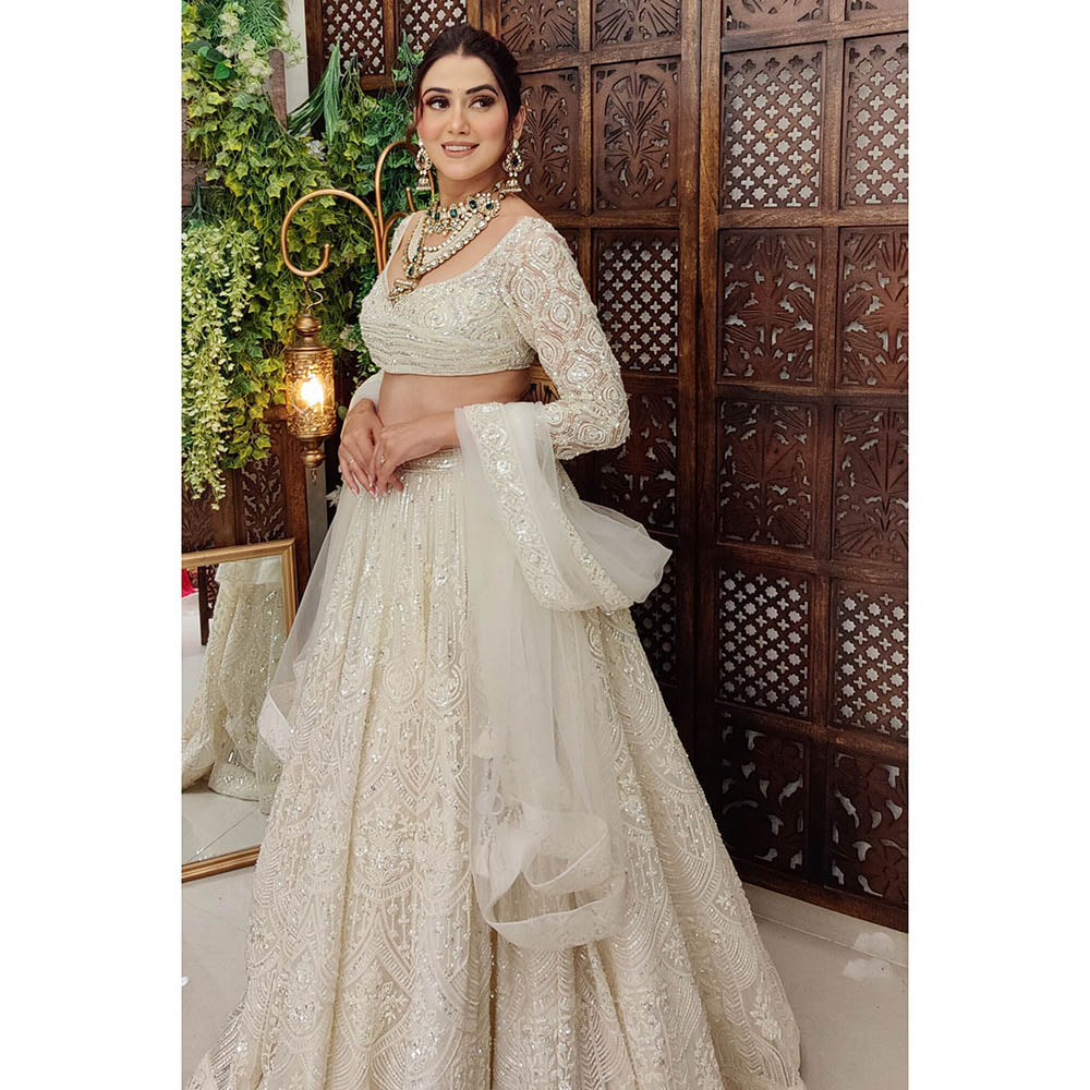 Amaltas Couture Kish Off White Modern Blouse with Lehenga and Dupatta (Set of 3)
