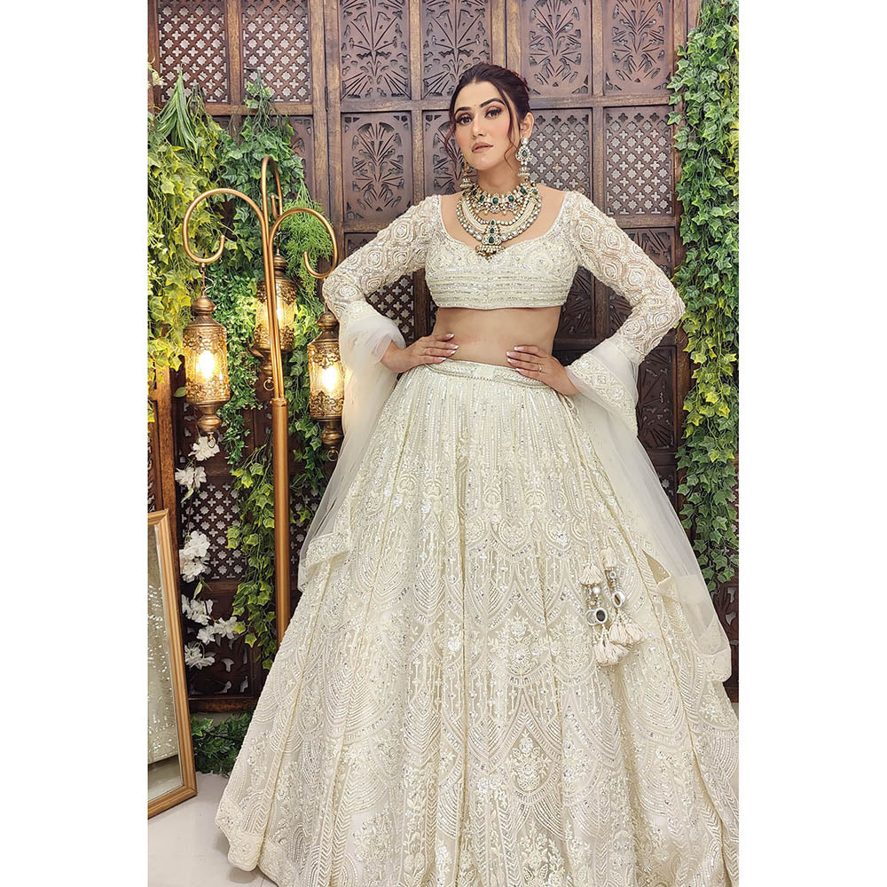 Amaltas Couture Kish Off White Modern Blouse with Lehenga and Dupatta (Set of 3)
