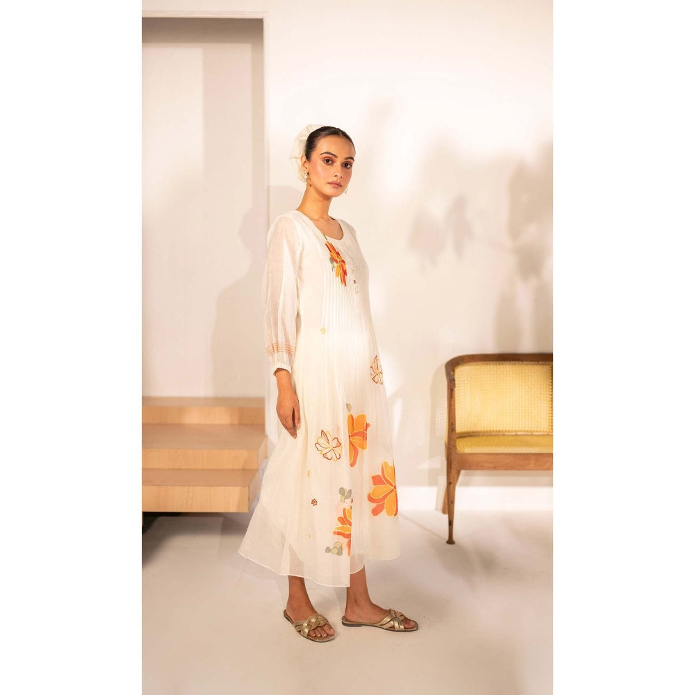 AM by Anita Mittal Off White Chanderi Zoya Kurta with Pant