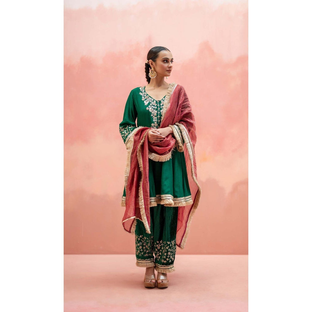 AM by Anita Mittal Green Firefly Kurta with Pant and Dupatta