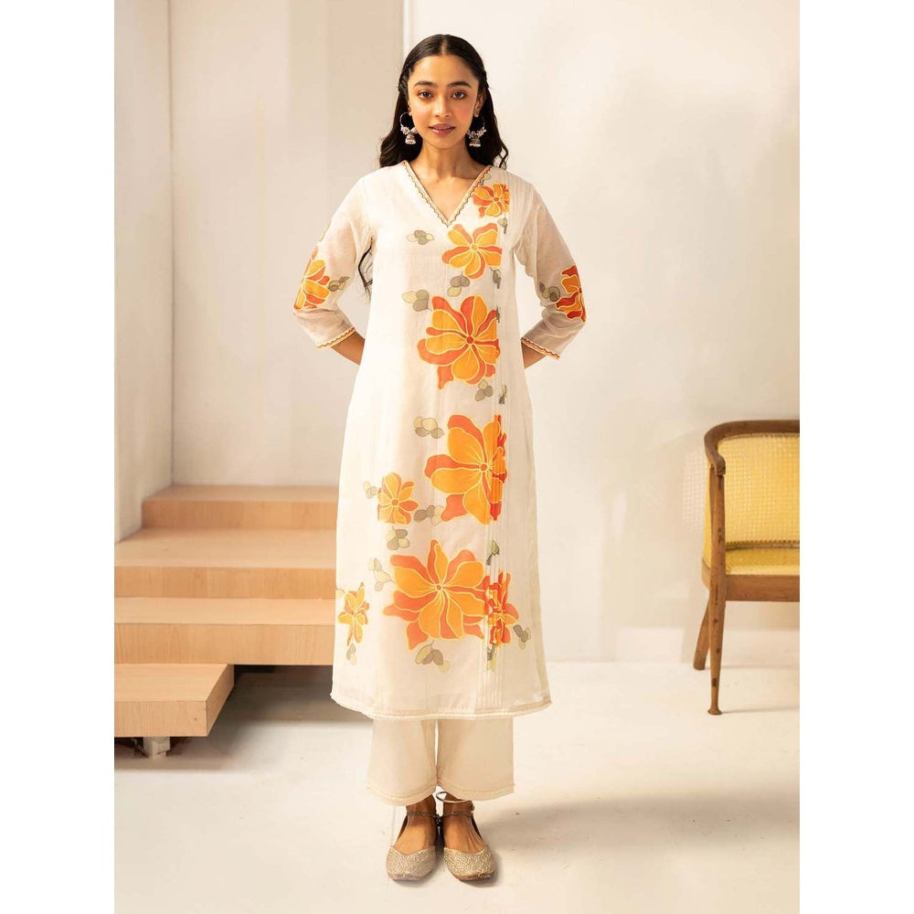 AM by Anita Mittal Off White Zoya Kurta with Pant and Dupatta (Off-White)