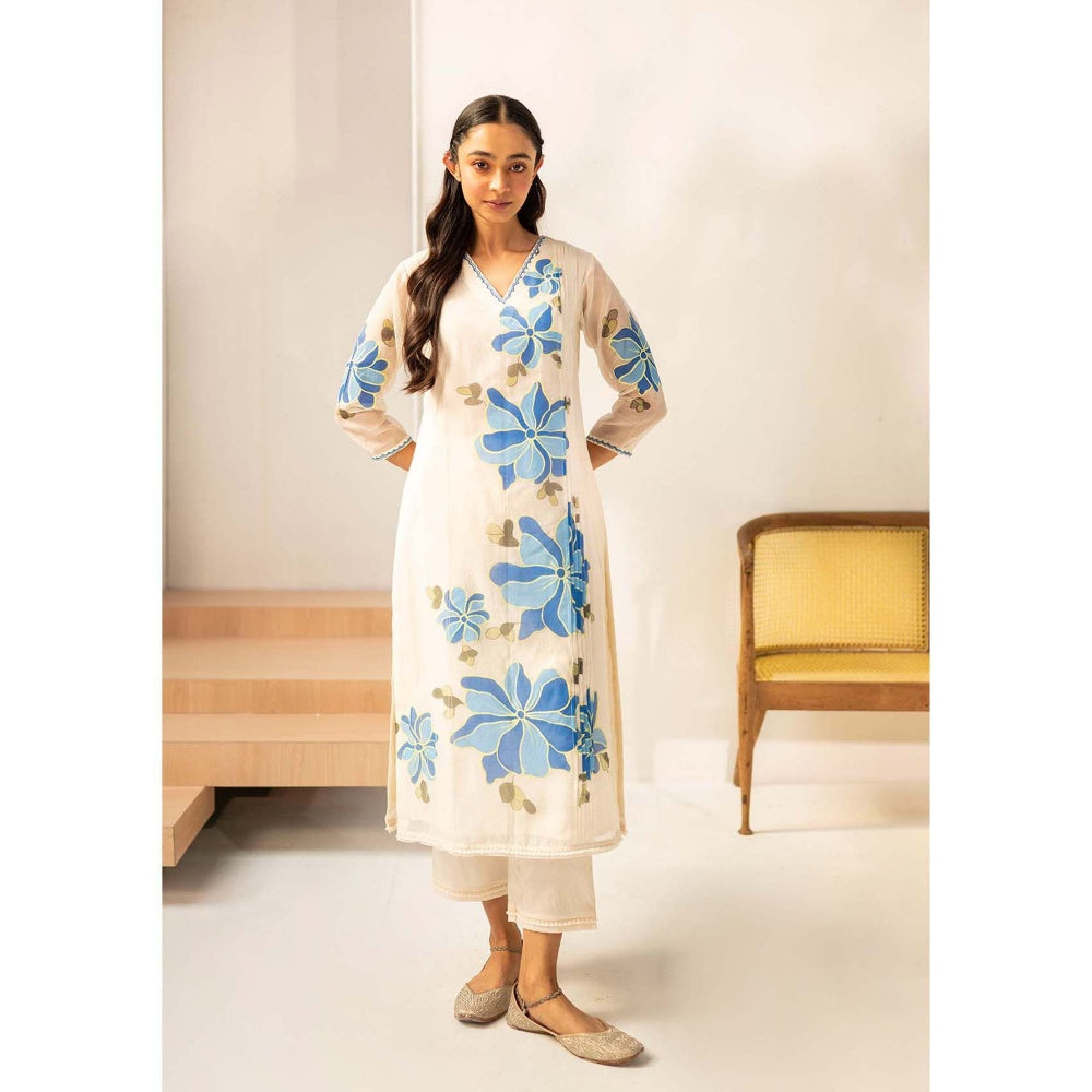 AM by Anita Mittal Off White Zoya Kurta with Pant and Dupatta