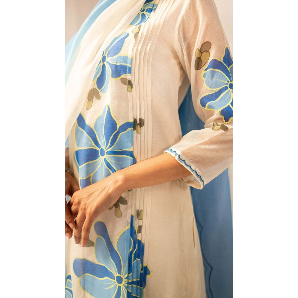 AM by Anita Mittal Off White Zoya Kurta with Pant and Dupatta
