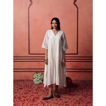 AM by Anita Mittal Off White Cotton Kaia Kurta with Pant