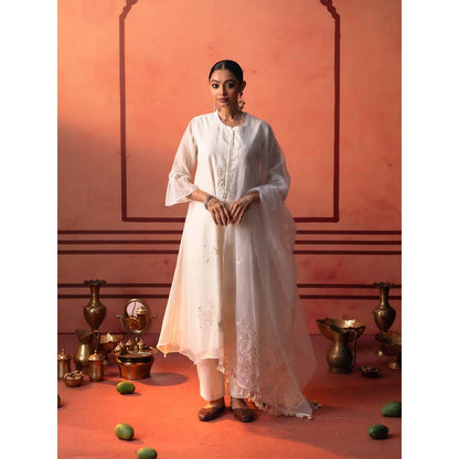AM by Anita Mittal Off White Chanderi Ithr Kurta with Pant and Dupatta