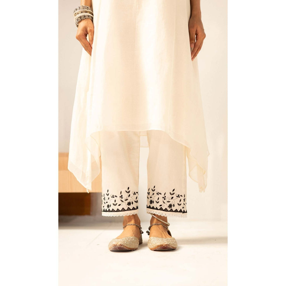 AM by Anita Mittal White Alaya A-Line Kurta with Pant