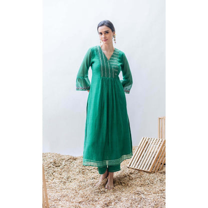 AM by Anita Mittal Green Firefly Kurta with Pant and Dupatta
