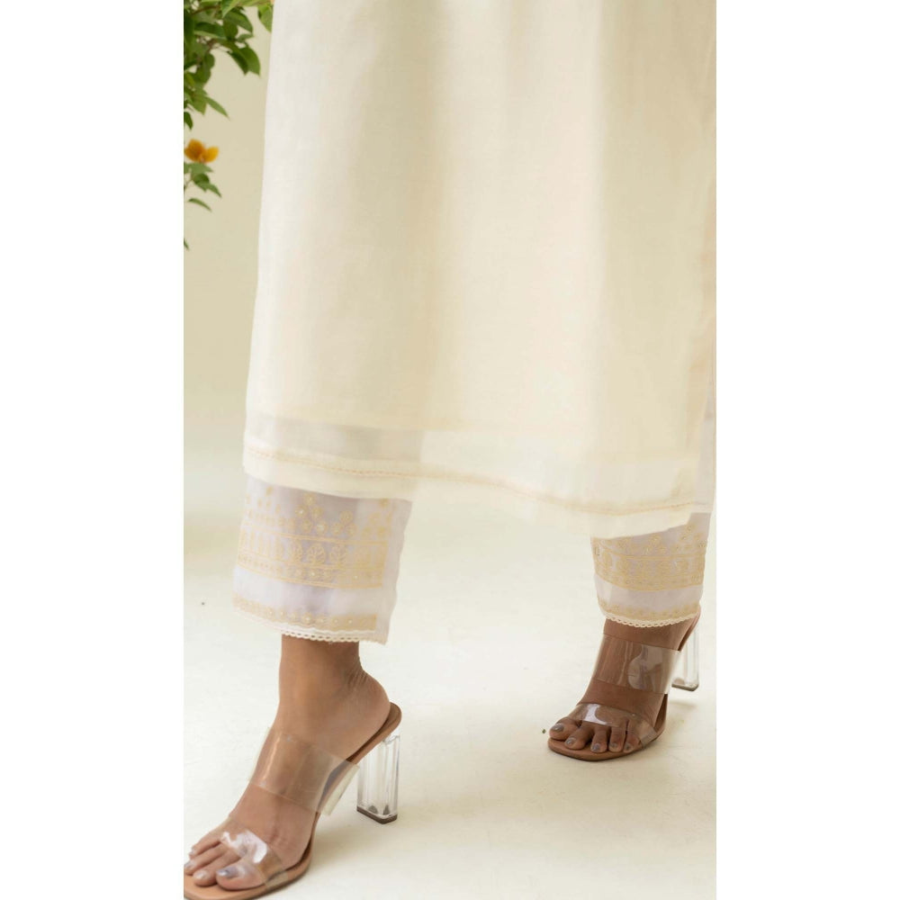 AM by Anita Mittal White Cotton Dastak Kurta with Pant and Dupatta