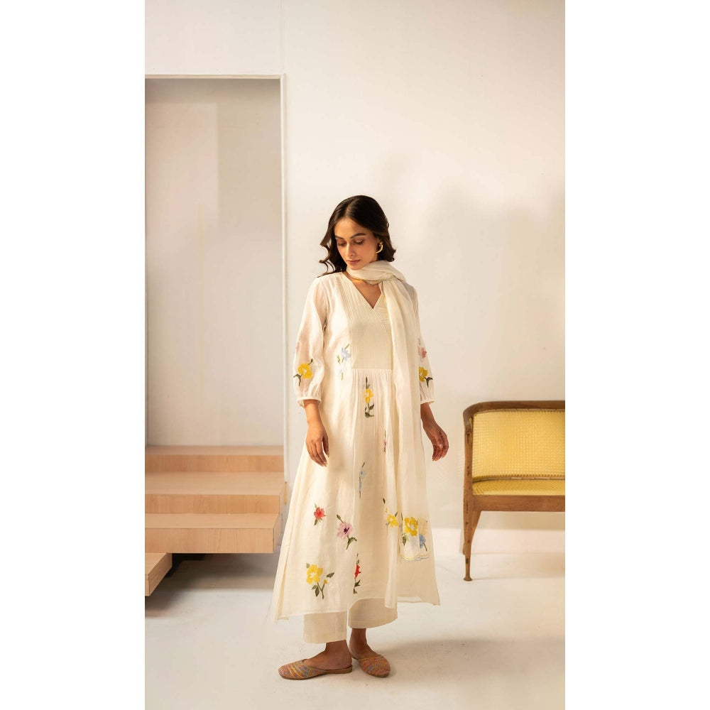 AM by Anita Mittal White Chanderi Zooni Kurta with Pant and Dupatta