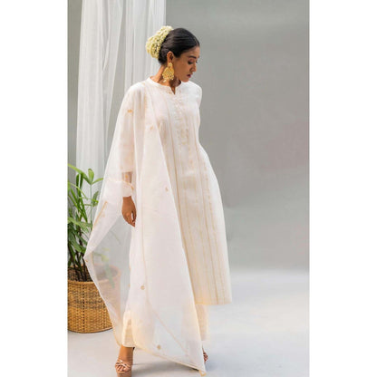 AM by Anita Mittal White Firefly Kurta with Pant and Dupatta