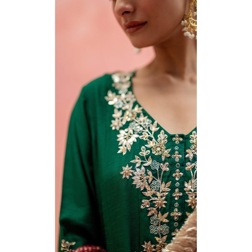 AM by Anita Mittal Anjum Green Kurta with Pant and Dupatta