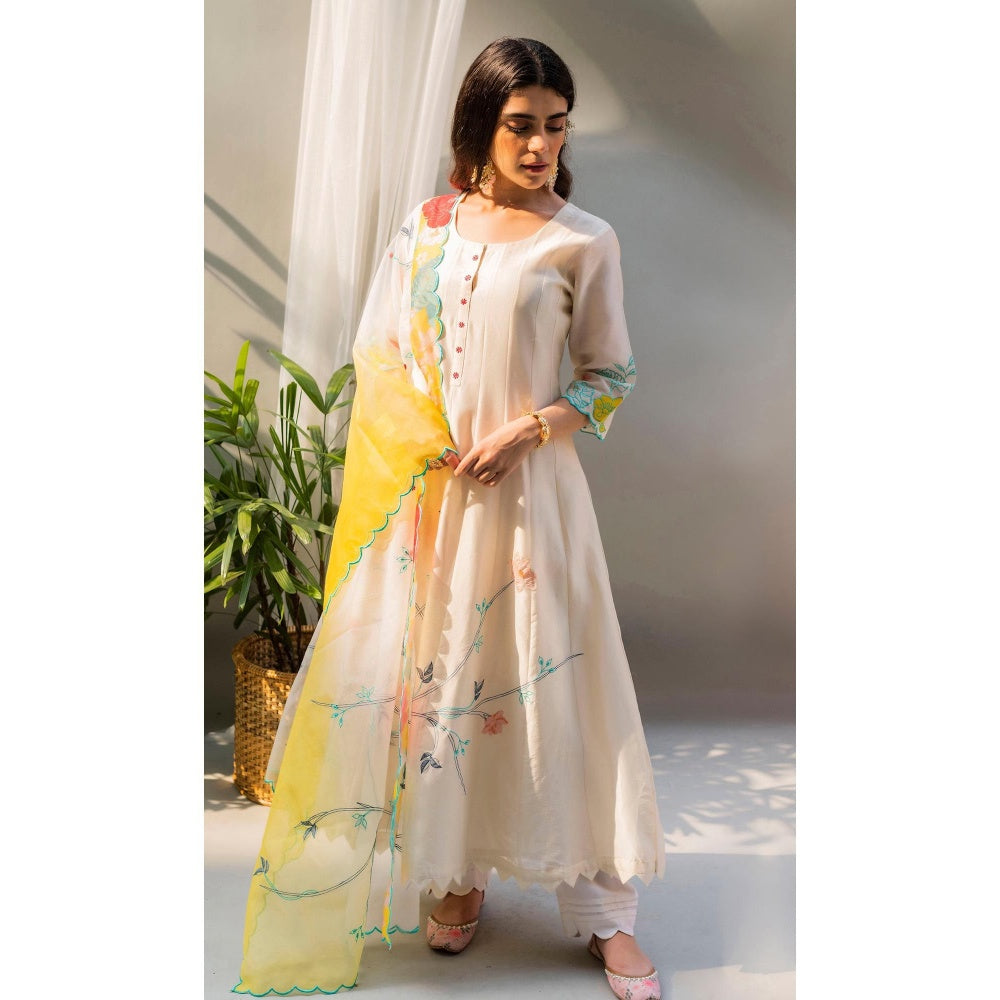AM by Anita Mittal White Floral Applique Anarkali Kurta with Pant and Dupatta
