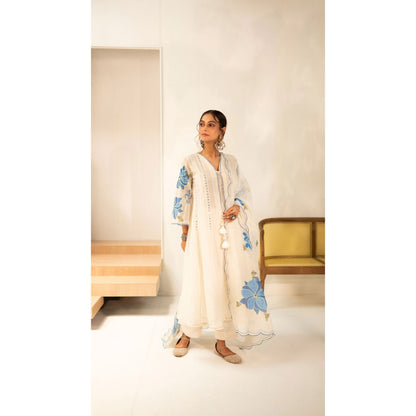 AM by Anita Mittal Zoya Off White Anarkali with Pant and Dupatta