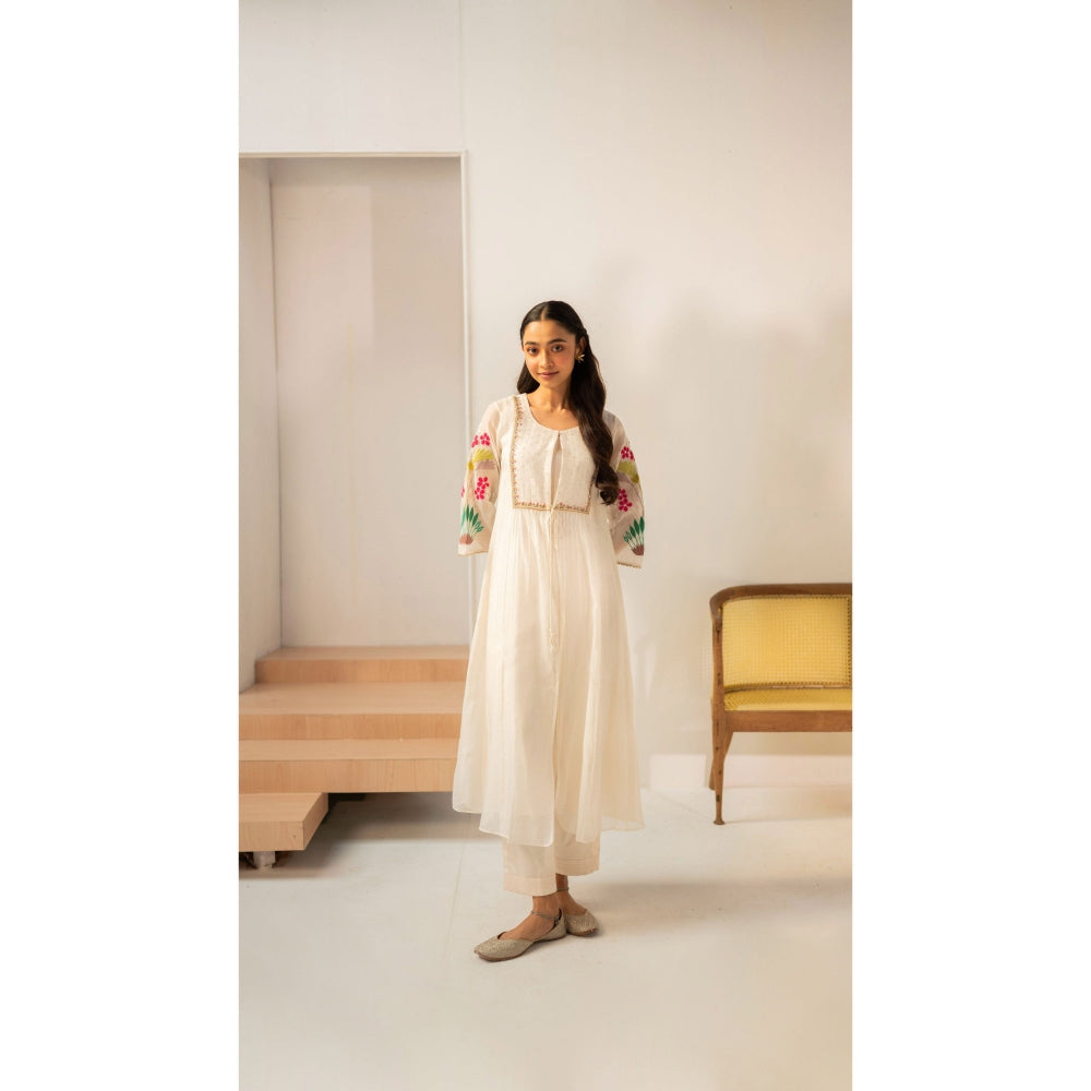 AM by Anita Mittal Zuri White Kurta with Pant and Jacket