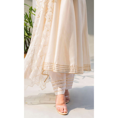 AM by Anita Mittal Alia White Anarkali with Pant and Dupatta