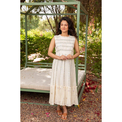 Amoree Off White Dhari Embroidered with Heavy Thread Detailing Dress