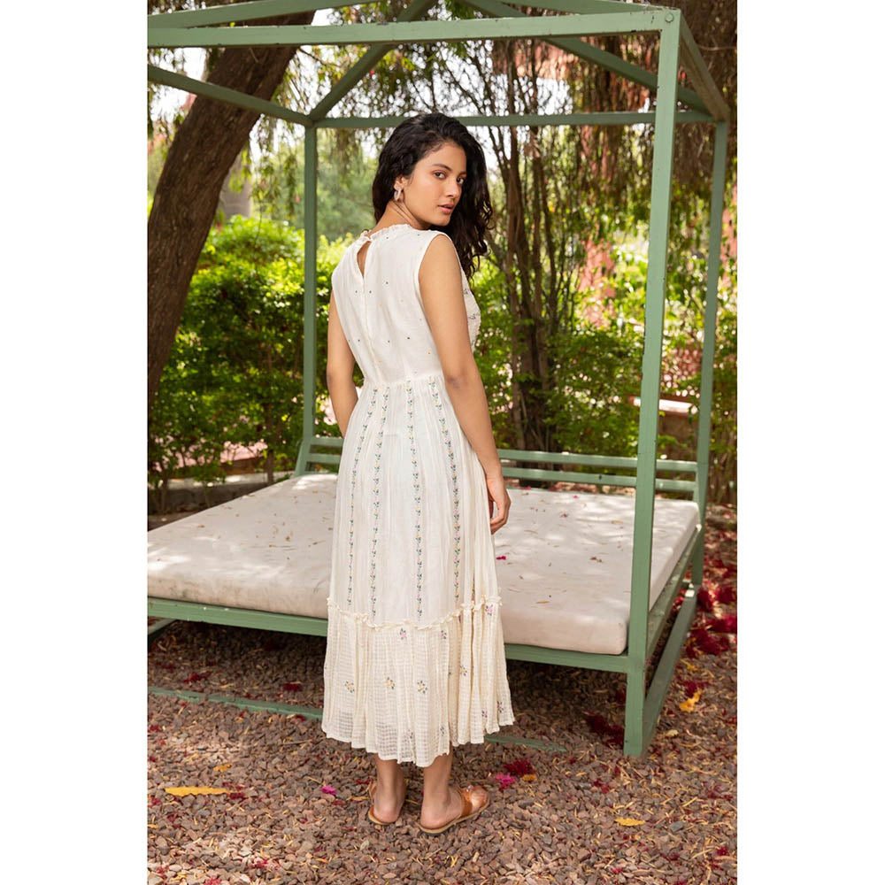 Amoree Off White Dhari Embroidered with Heavy Thread Detailing Dress