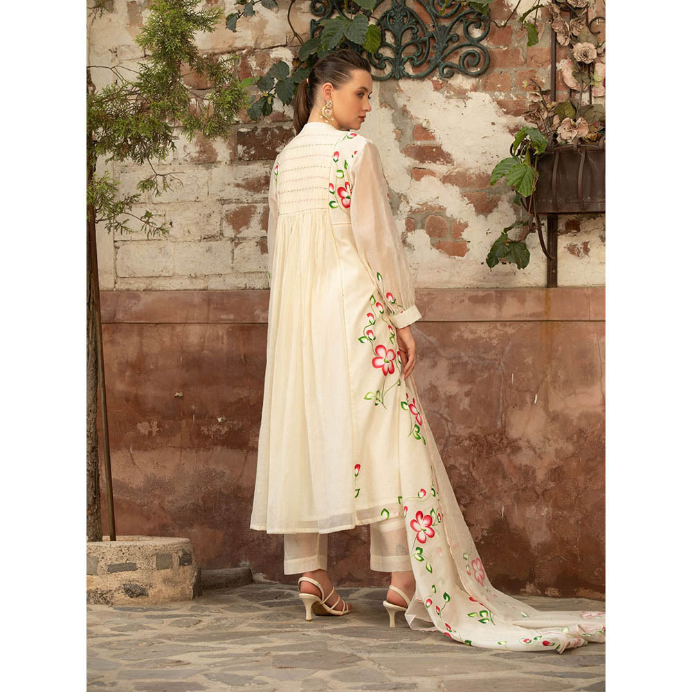 Amoree Ivory Bloom Embroidered Kurta with Pant and Dupatta (Set of 3)