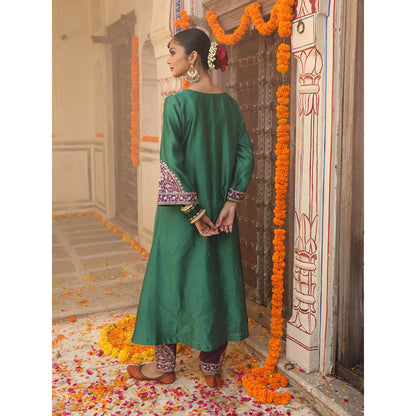 Amoree Heena Embroidered Kurta with Pant and Dupatta (Set of 3)