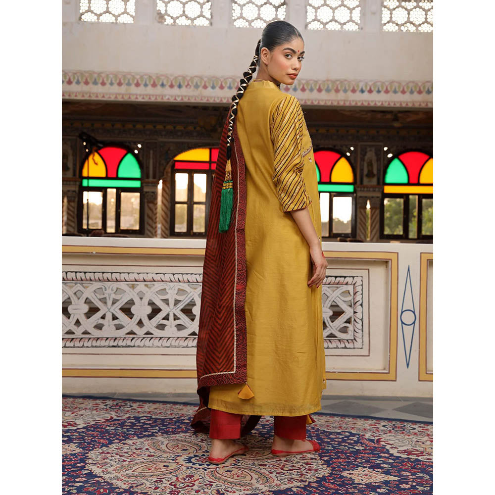 Amoree Mishri Bead Pearl Embroidered Kurta with Pant and Dupatta (Set of 3)