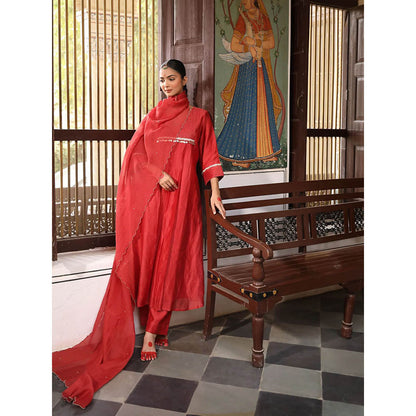 Amoree Brick Rust V-Neck Zardozi Embroidered Kurta with Pant and Dupatta (Set of 3)