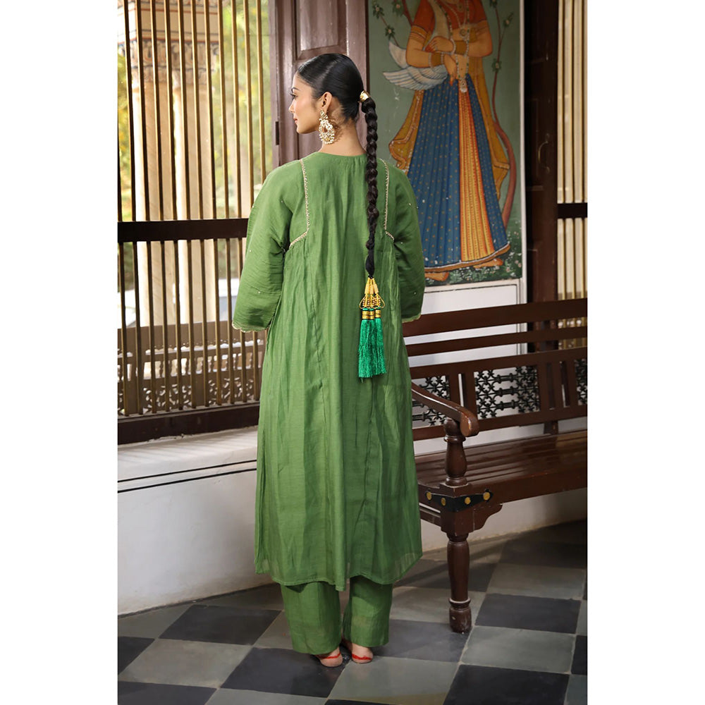 Amoree Green Rudra Aari & Sequin Embroidered Kurta with Pant and Dupatta (Set of 3)