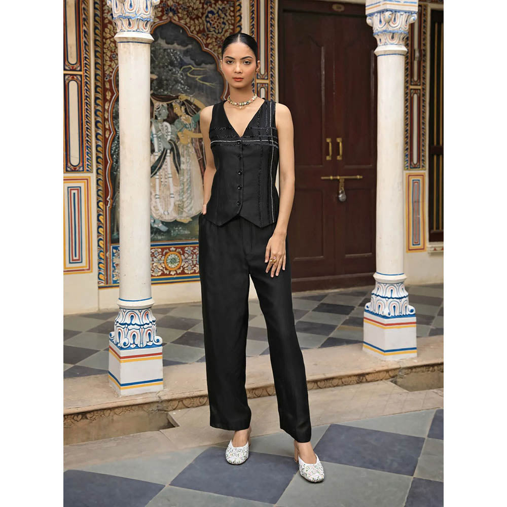 Amoree Black Cut Dana Handwork Co-Ord (Set of 2)