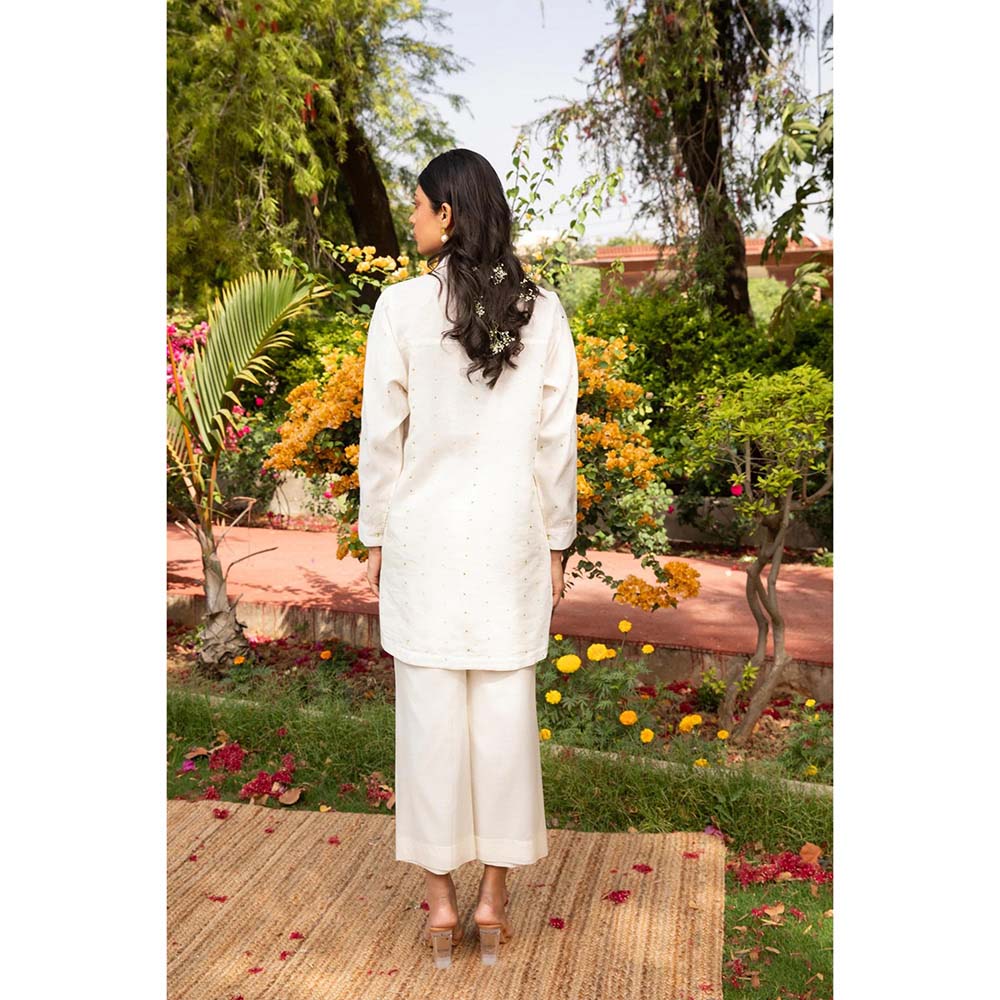 Amoree Womens Embroidered Off White Co-Ord Set