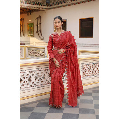 Amoree Womens Checks Red Saree with Stitched Blouse and Belt