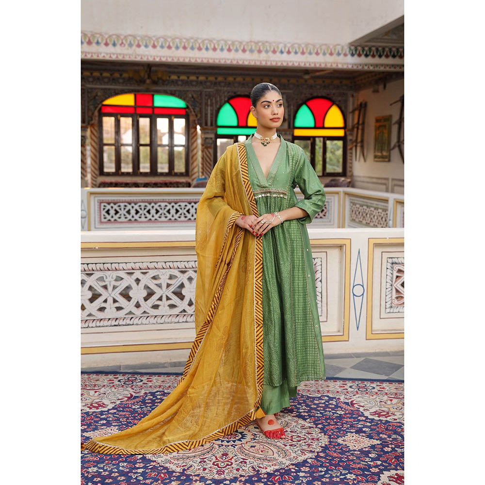 Amoree Green Silk Chanderi Zardozi Kurta with Pant & Dupatta
