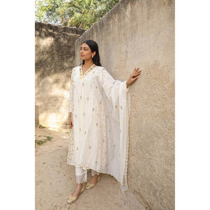 Amoree White Overlap Embroidered Kurta with Pant & Dupatta