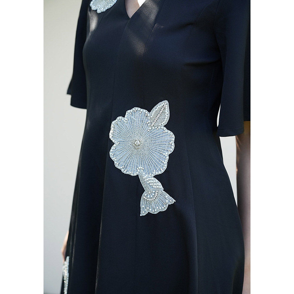 AMOSHI Paige Midi Dress -Black