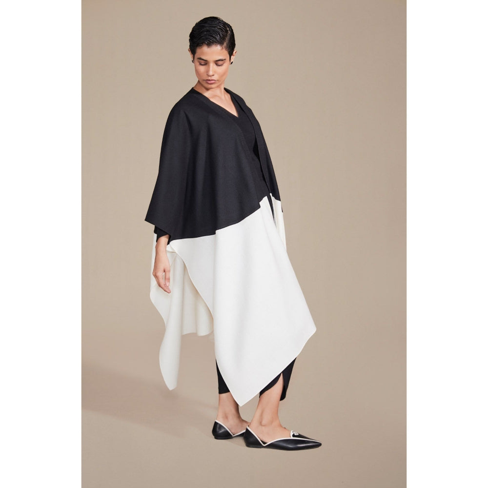 AMPM Jenna Cape with Inner & Dhoti Co-Ord (Set of 3)